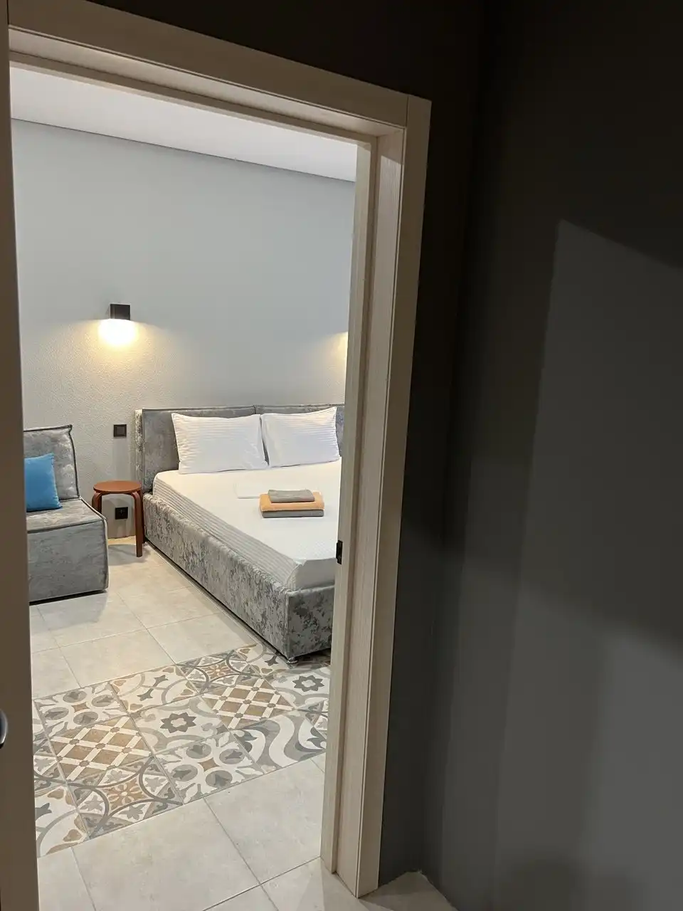 Трехкомнатный Apartment с кухней с 4 балконами