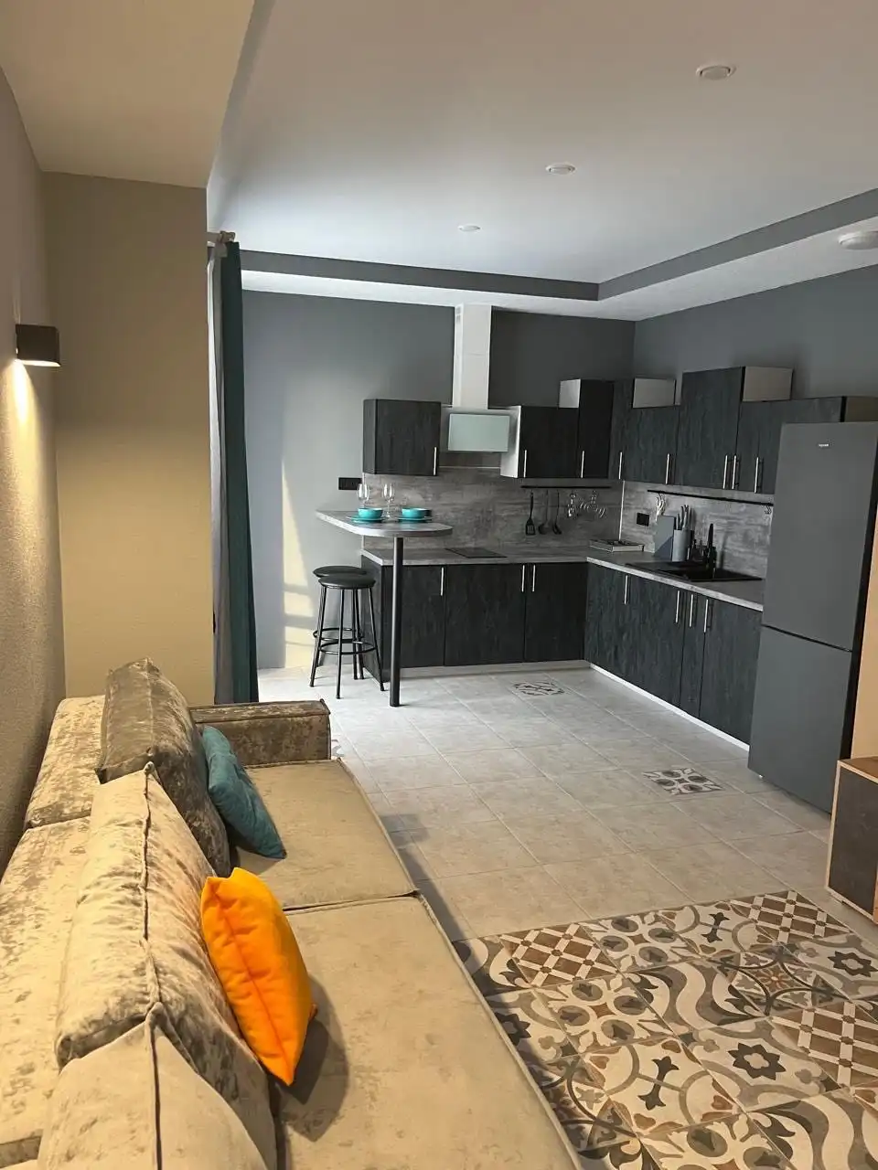  Трехкомнатный Apartment с кухней  с 4 балконами