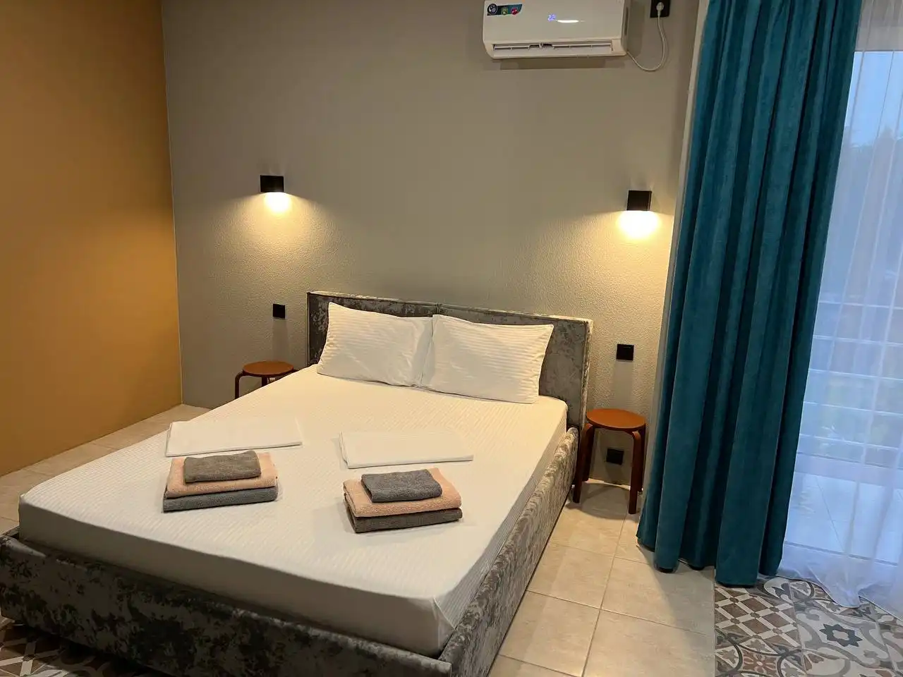 Трехкомнатный Apartment с кухней с 4 балконами