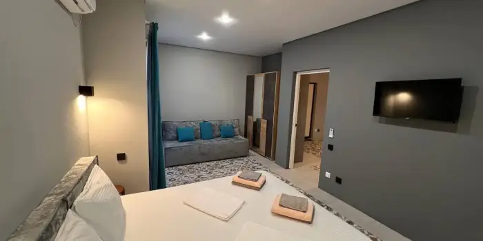 Трехкомнатный Apartment с кухней с 4 балконами
