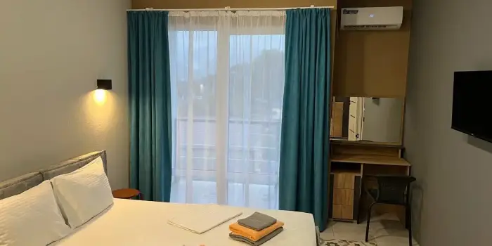 Трехкомнатный Apartment с кухней с 4 балконами
