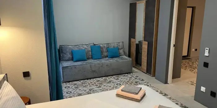 Трехкомнатный Apartment с кухней с 4 балконами