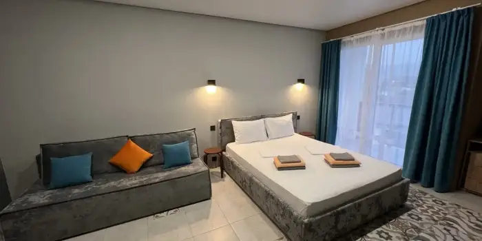 Трехкомнатный Apartment с кухней с 4 балконами